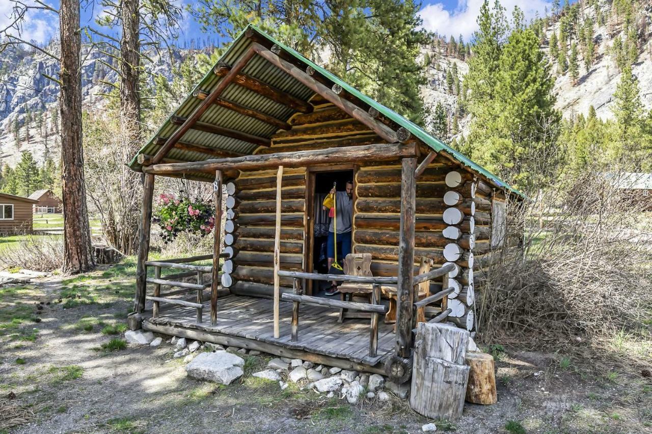 Sawtooth Lodge Stanley 외부 사진